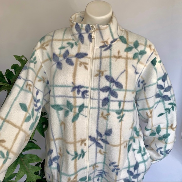 v i n t a g e :: Oversized Floral Pastel Zippered Fleece Jacket - Picture 10 of 12